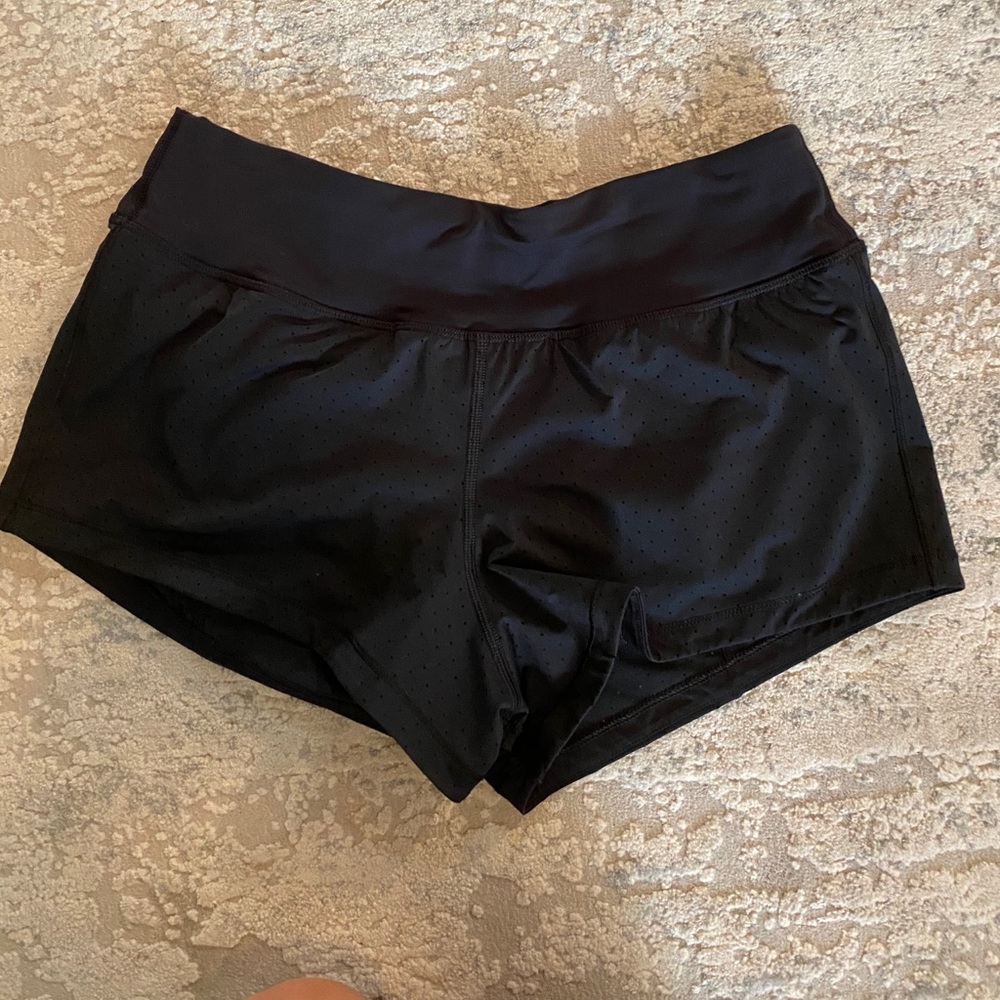 lululemon shorts  limited edition style in black